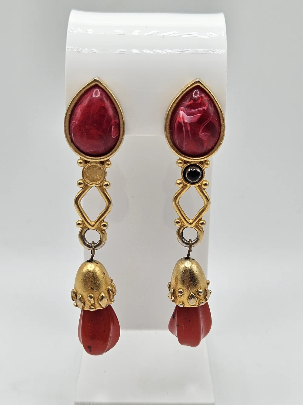 VINTAGE Leslie Block Red Lucite Gold Tone Statement Dangle Earrings 80s Clip
